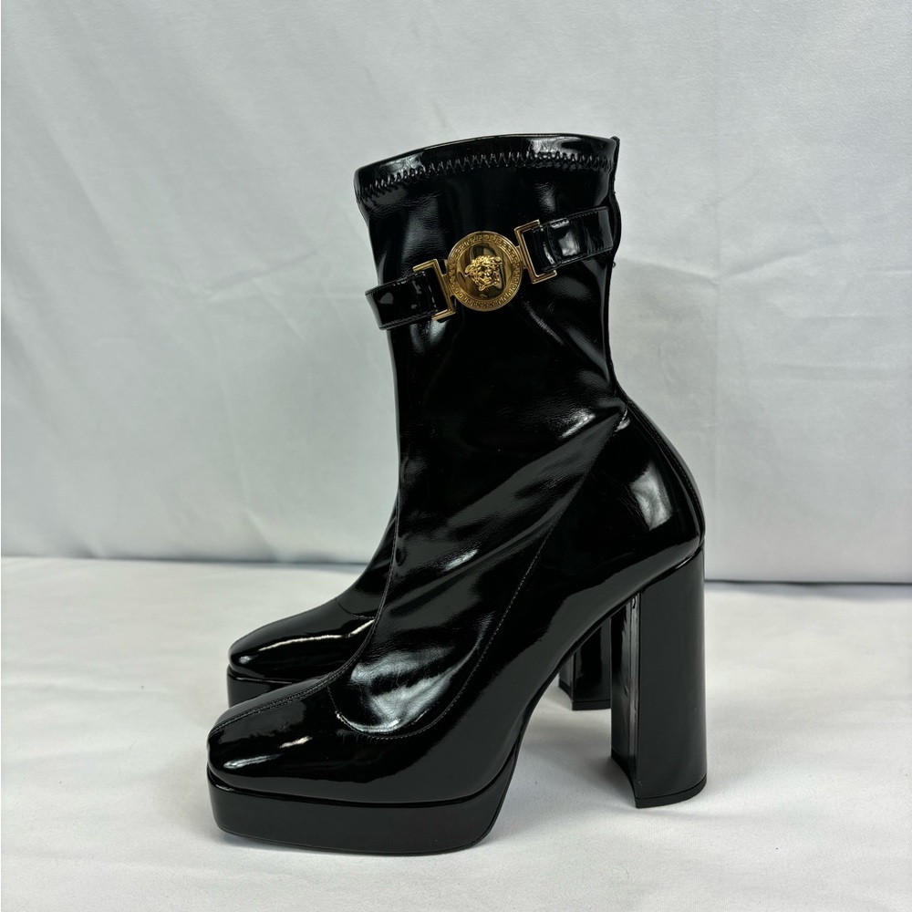 VERSACE
Versace Women's Black High Heel Platform Boots